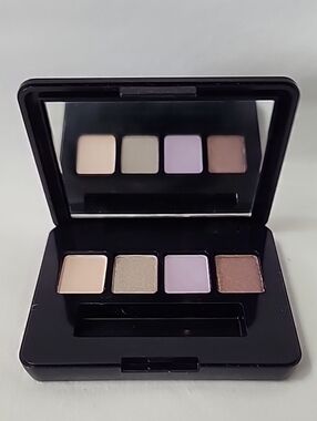 New! ESTEE LAUDER  Pure Color Envy Eye Shadow Palette 4 shades mirror compact